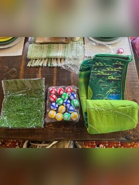 Colorful Party Golf Game Balls Pack - Multicolor with Turf and Hole New